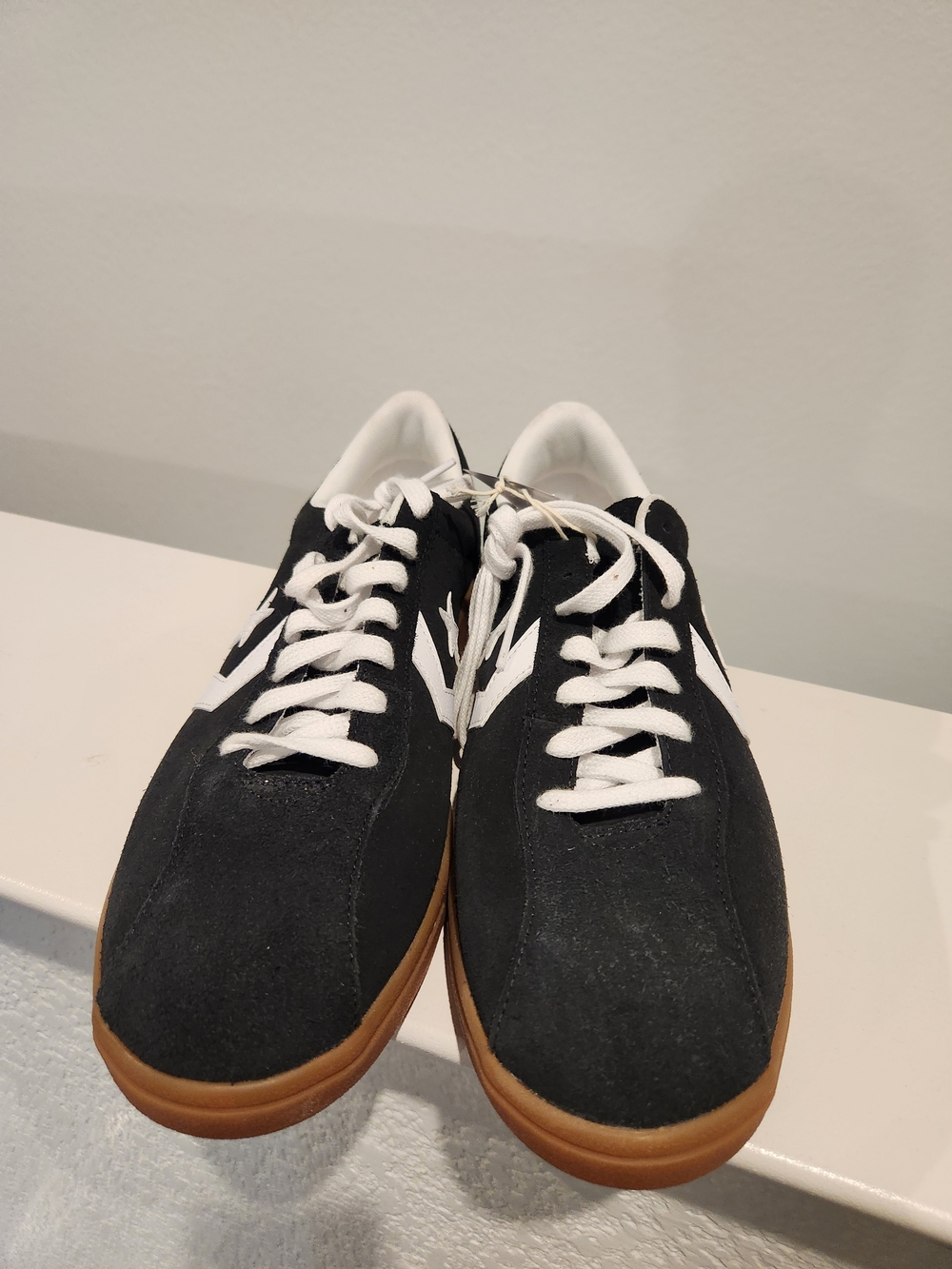 Converse Black Suede Low-Top Sneakers with White Star A16534 - Picture 5 of 5